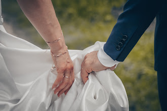 Fotografo di matrimoni Emanuele Gazzi. Foto del 28.11.2024