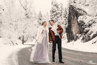 Nhiếp ảnh gia ảnh cưới Elena Lipatnikova. Ảnh trong ngày 15.03.2021