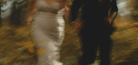 Wedding photographer Connor Esau. Photo of 09.04.2025