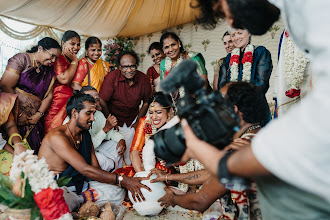 Jurufoto perkahwinan Santhosh Vaithiyanathan. Foto pada 19.04.2024
