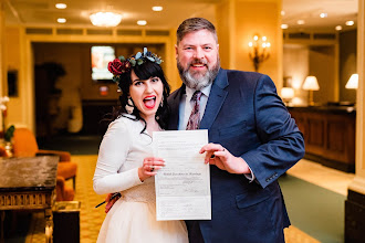 Wedding photographer Kathryn Hyslop. Photo of 08.09.2019
