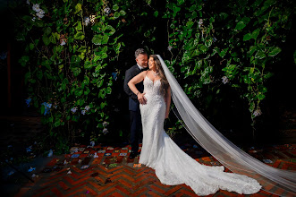 Wedding photographer Alexis Rodriguez. Photo of 13.11.2025