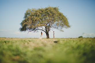 Fotografo di matrimoni Aditya Mahatva Yodha. Foto del 27.07.2016