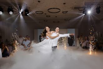 婚禮攝影師Yana Petrova. 14.10.2024的照片