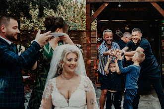 Wedding photographer Ovidiu Duca. Photo of 08.03.2025