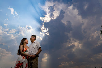 Fotografer pernikahan Johnathan Luna. Foto tanggal 16.04.2024