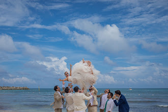 Fotógrafo de bodas David Bartolini. Foto del 08.08.2023