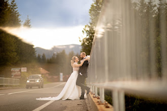 Wedding photographer Claudiu Mercurean. Photo of 24.05.2025