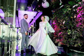 Wedding photographer Olesya Kareva. Photo of 25.08.2019
