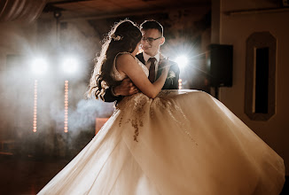 Esküvői fotós: Wojciech Mazur. 11.04.2024 -i fotó