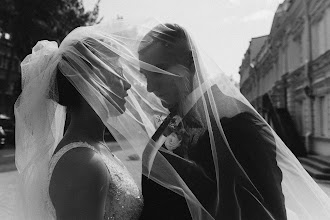 Nhiếp ảnh gia ảnh cưới Elena Bogdanova. Ảnh trong ngày 12.10.2023