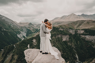Nhiếp ảnh gia ảnh cưới Nini Ukhurgunashvili. Ảnh trong ngày 02.11.2021