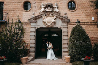 婚礼摄影师Gloria Villaverde. 08.08.2023的图片