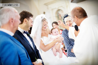 Jurufoto perkahwinan Valerio Simeone. Foto pada 10.05.2019