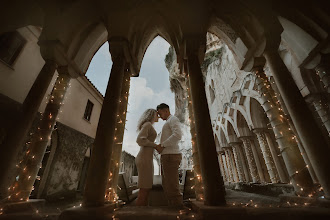 Jurufoto perkahwinan Valentina Startari. Foto pada 25.07.2025