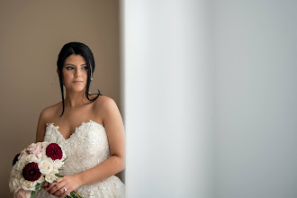 Wedding photographer Santino Matrundola. Photo of 10.05.2019