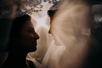 Wedding photographer Davide Gasparetti. Photo of 30.08.2021