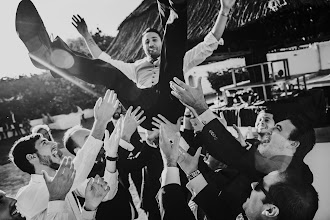 Fotografo di matrimoni Carlos Navarro. Foto del 23.02.2018