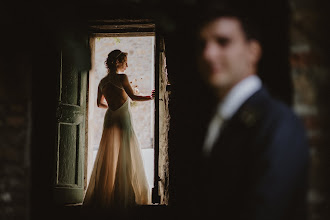 婚禮攝影師Francesco Ferrarini. 06.11.2019的照片