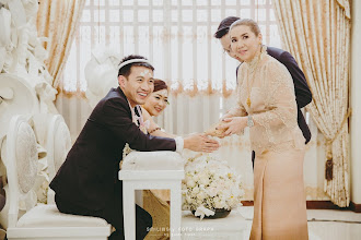 婚禮攝影師Nipon Chosoungnern. 08.09.2020的照片