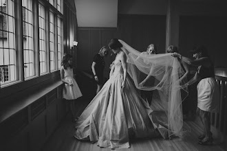 Wedding photographer Erin Wallis. Photo of 15.03.2016