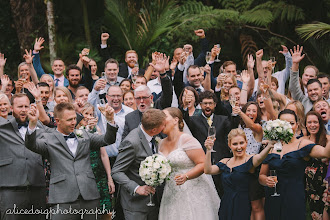Düğün fotoğrafçısı Alice Doig. Fotoğraf 17.05.2018 tarihinde