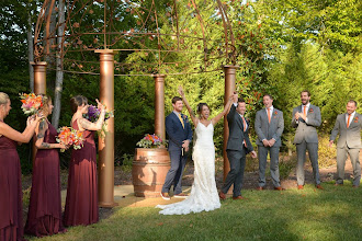 Wedding photographer Rae Moriarty. Photo of 07.09.2019