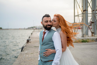 Wedding photographer Stauros Karagkiavouris. Photo of 20.10.2025