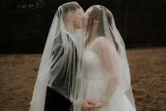 Wedding photographer Tom Holeček. Photo of 03.03.2025