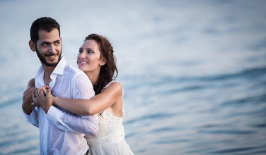 Photographe de mariage Manos Foskolos. Photo du 19.06.2019