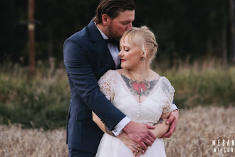 Wedding photographer Megan Wilson. Photo of 02.07.2019