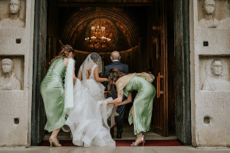 Wedding photographer Marta Plasencia. Photo of 01.12.2023