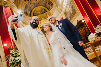 Wedding photographer Siemenjov Galdes. Photo of 10.12.2023