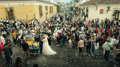 Bröllopsfotografer Alexander Hernández. Foto av 22.11.2023
