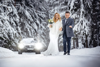 Jurufoto perkahwinan Vitaliy Shustrov. Foto pada 11.04.2022