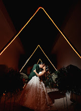 Nhiếp ảnh gia ảnh cưới Carlos Manzano. Ảnh trong ngày 03.06.2024