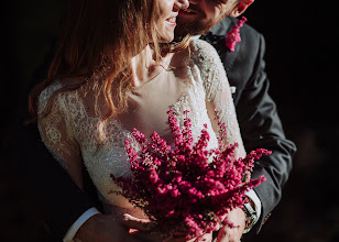 Nhiếp ảnh gia ảnh cưới Krzysztof Łaskawiec. Ảnh trong ngày 08.10.2020