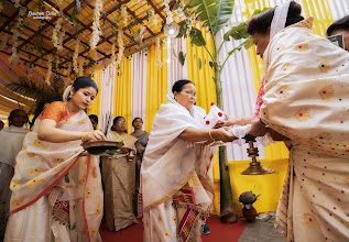 Fotógrafo de bodas Gautam Deka. Foto del 03.09.2019