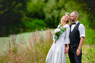 Fotógrafo de casamento Zakhar Demyanchuk. Foto de 21.08.2021