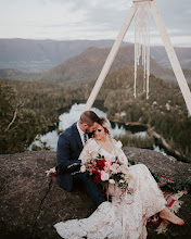 Bröllopsfotografer Tara Burnett. Foto av 08.05.2019