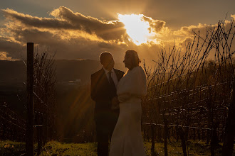 婚禮攝影師Ugo Cosimo. 08.04.2024的照片