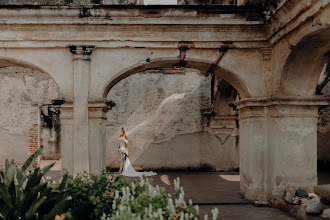 婚礼摄影师Manuel Aldana. 30.04.2024的图片
