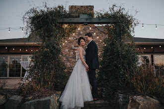 Wedding photographer Briana Autran. Photo of 20.04.2023