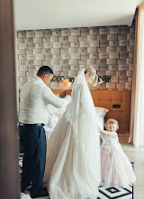 Nhiếp ảnh gia ảnh cưới Sergey Zayac. Ảnh trong ngày 10.03.2020