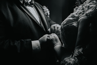 Wedding photographer Sam Hernández. Photo of 05.12.2023