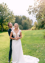 Wedding photographer Anette Bruzan. Photo of 14.09.2025