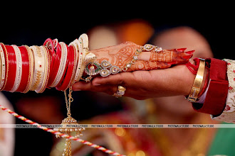 Svatební fotograf Vijay Bhesaniya. Fotografie z 20.04.2023