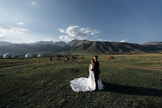 Wedding photographer Adilet Topchubaev. Photo of 09.11.2025