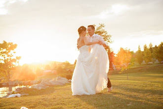 Fotografo di matrimoni Sarah Raiser. Foto del 11.05.2019