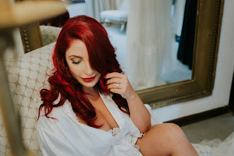 Wedding photographer Miriam Asensio Quiroz. Photo of 24.10.2017